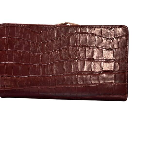 Hato Hasi Vintage Croc Embossed Faux Leather Brownish Red Women’s Wallet - Picture 7 of 12